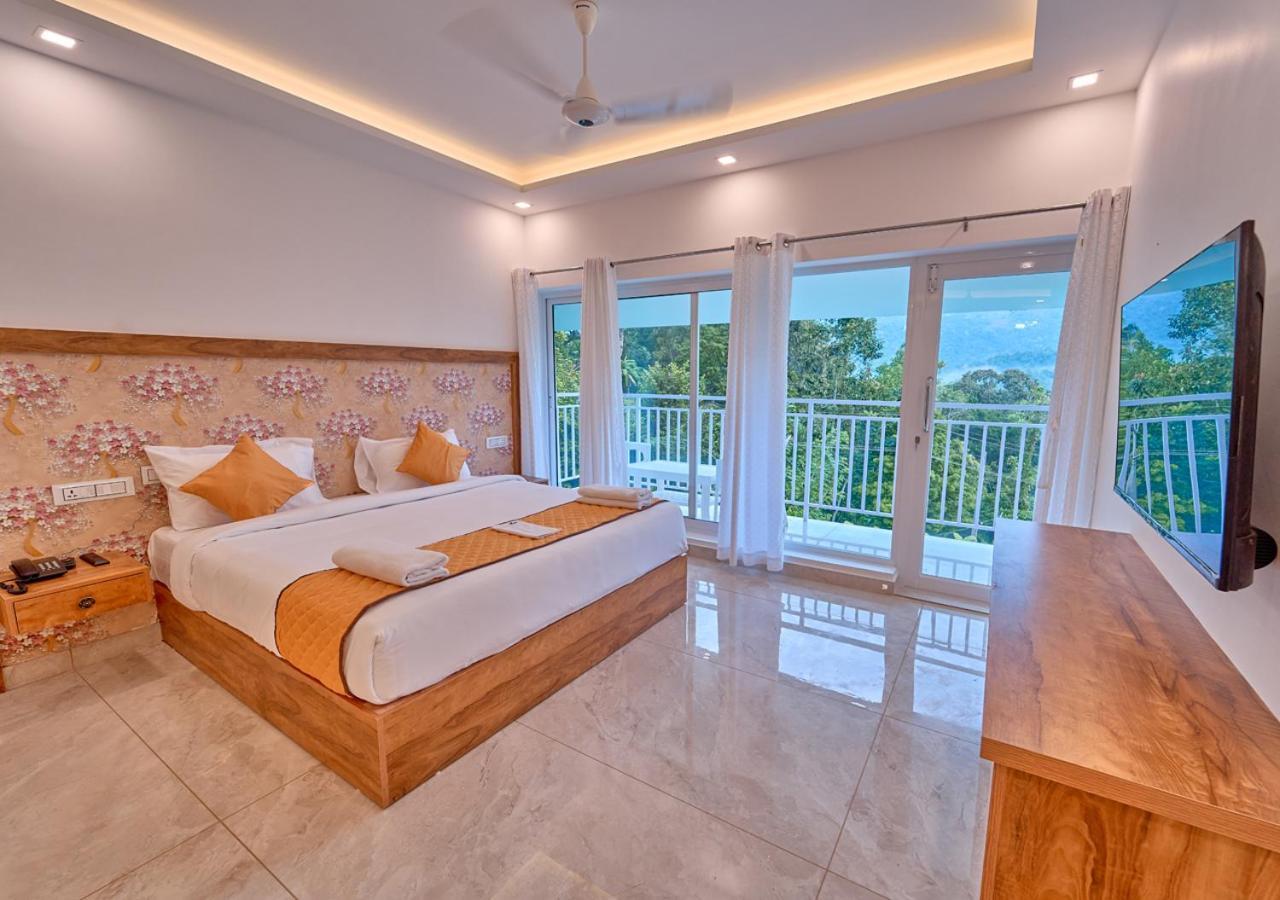 Ice Mist Pool Resort Munnar By Voye Homes Exterior foto